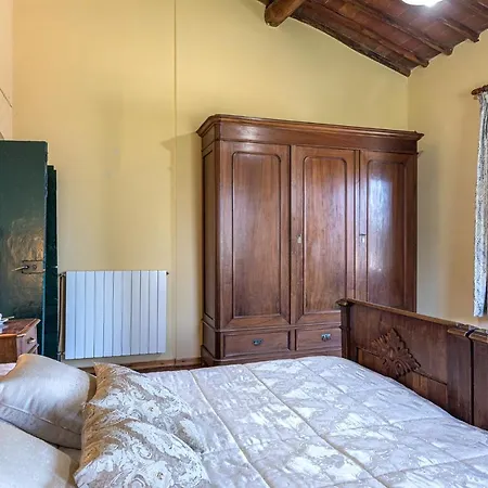 Loggiato * Pergine Valdarno